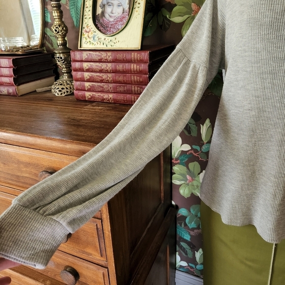 SANCTUARY Waffle Knit Top Size Medium - Picture 3 of 13